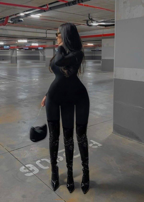 Black_Bodysuit_1.png